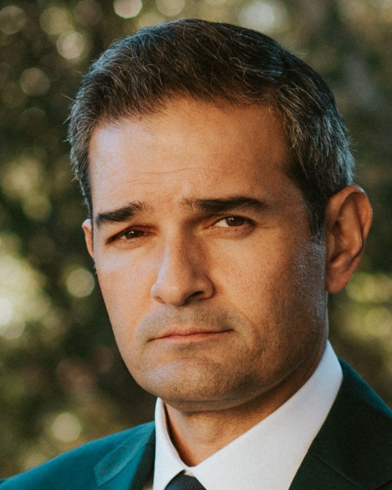 Yusef Robb, Chief Strategist of tk/Communications, crisis communications consultant in Los Angeles